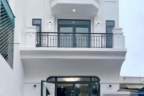 Bán nhà Vũng Tàu, nhà mới đẹp 1 trệt 3 lầu hẻm ôtô tránh nhau đường Xô Viết Nghệ Tĩnh
