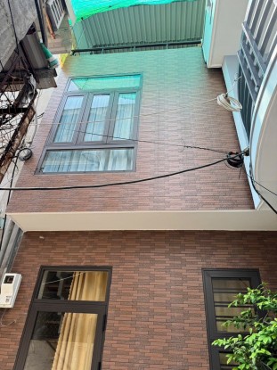 NHÀ BÁN VŨNG TÀU HẺM XE MÁY CÁCH BIỂN BÃI TRƯỚC 100M 