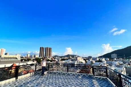 Bán nhà hẻm ô tô 7m đường Lạc Long Quân, Vũng Tàu - mặt tiền vào gần,