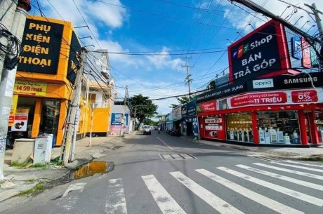 Bán nhà mặt tiền đường Nơ Trang Long - Phường Rạch Dừa - Vũng Tàu.